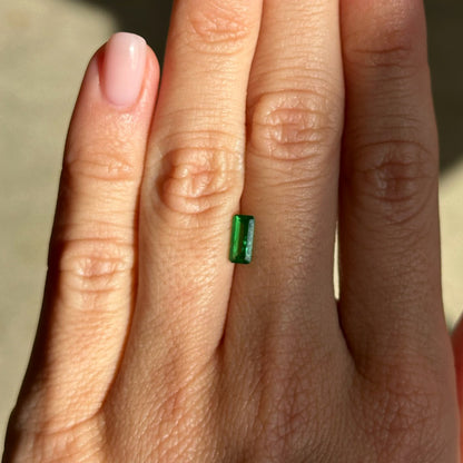 BESPOKE 0.83CT ANZA TSAVORITE GARNET