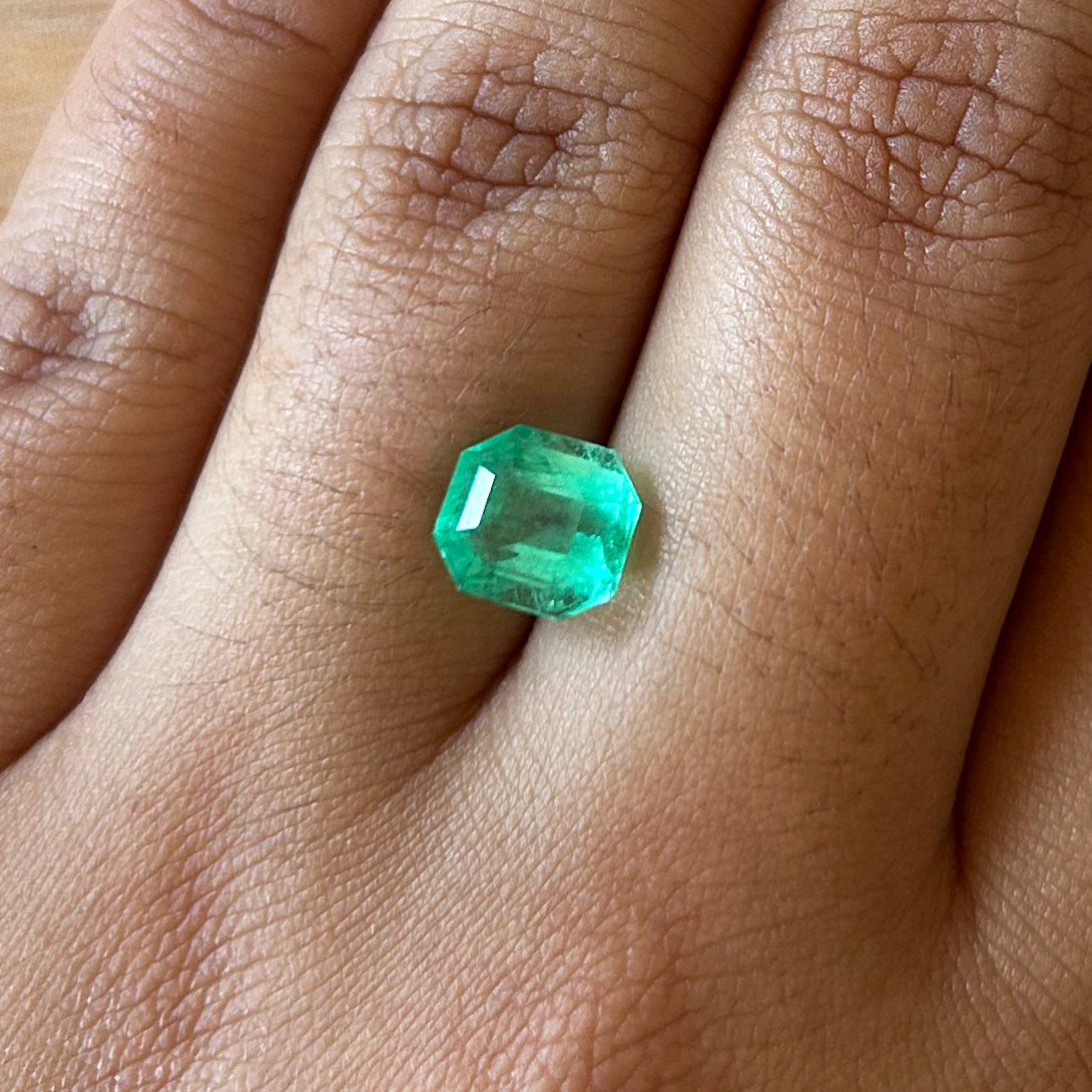 BESPOKE 2.95CT EMERALD