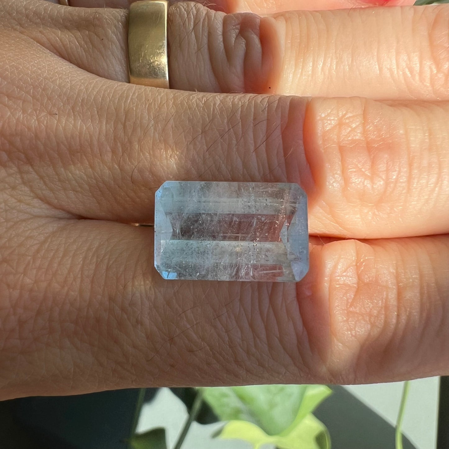 BESPOKE 12.14CT BICOLOR BLUE TOPAZ