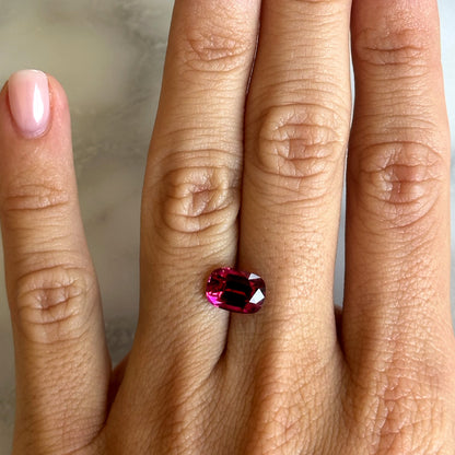 BESPOKE 2.22CT RASPBERRY TOURMALINE