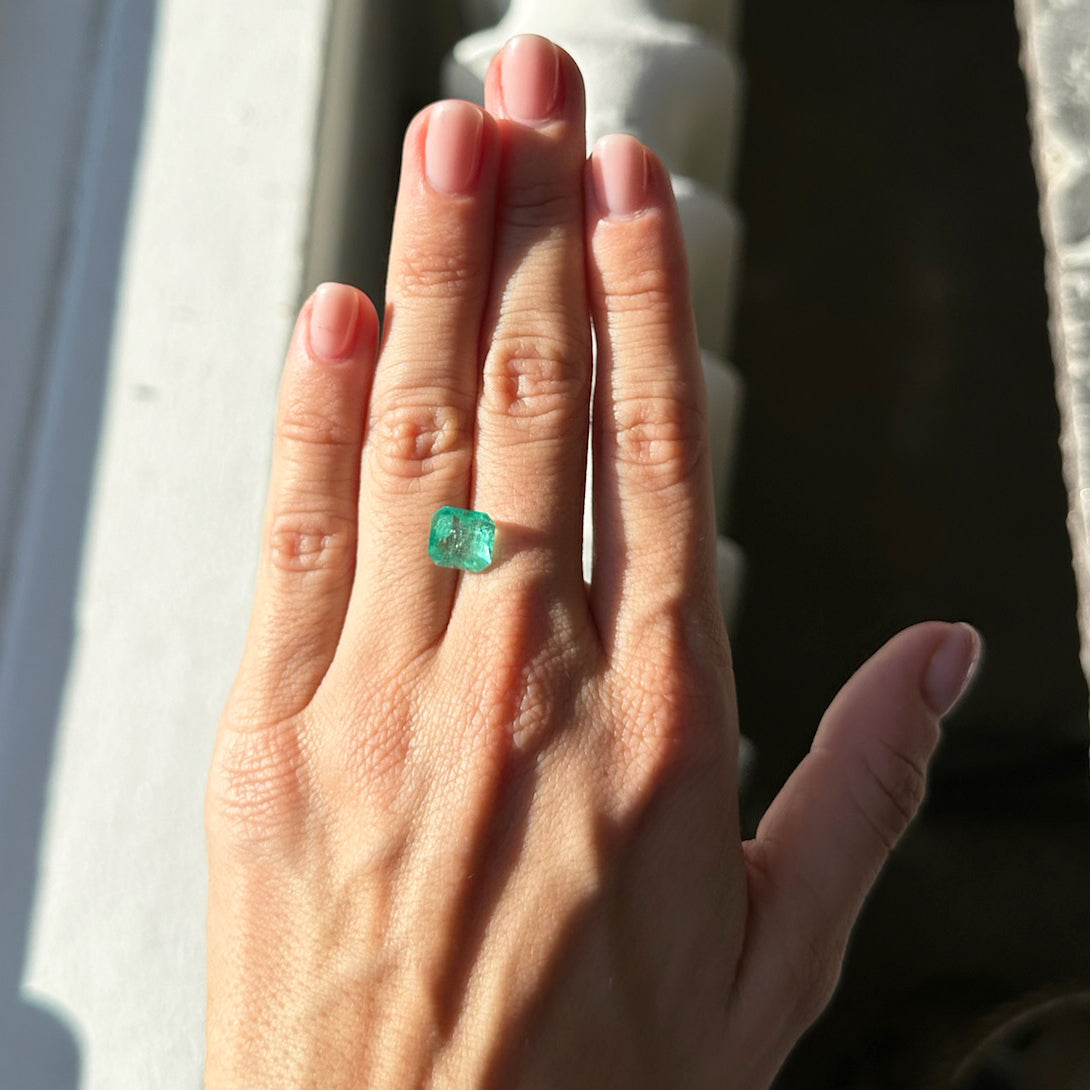 BESPOKE 2.78CT COLOMBIAN EMERALD