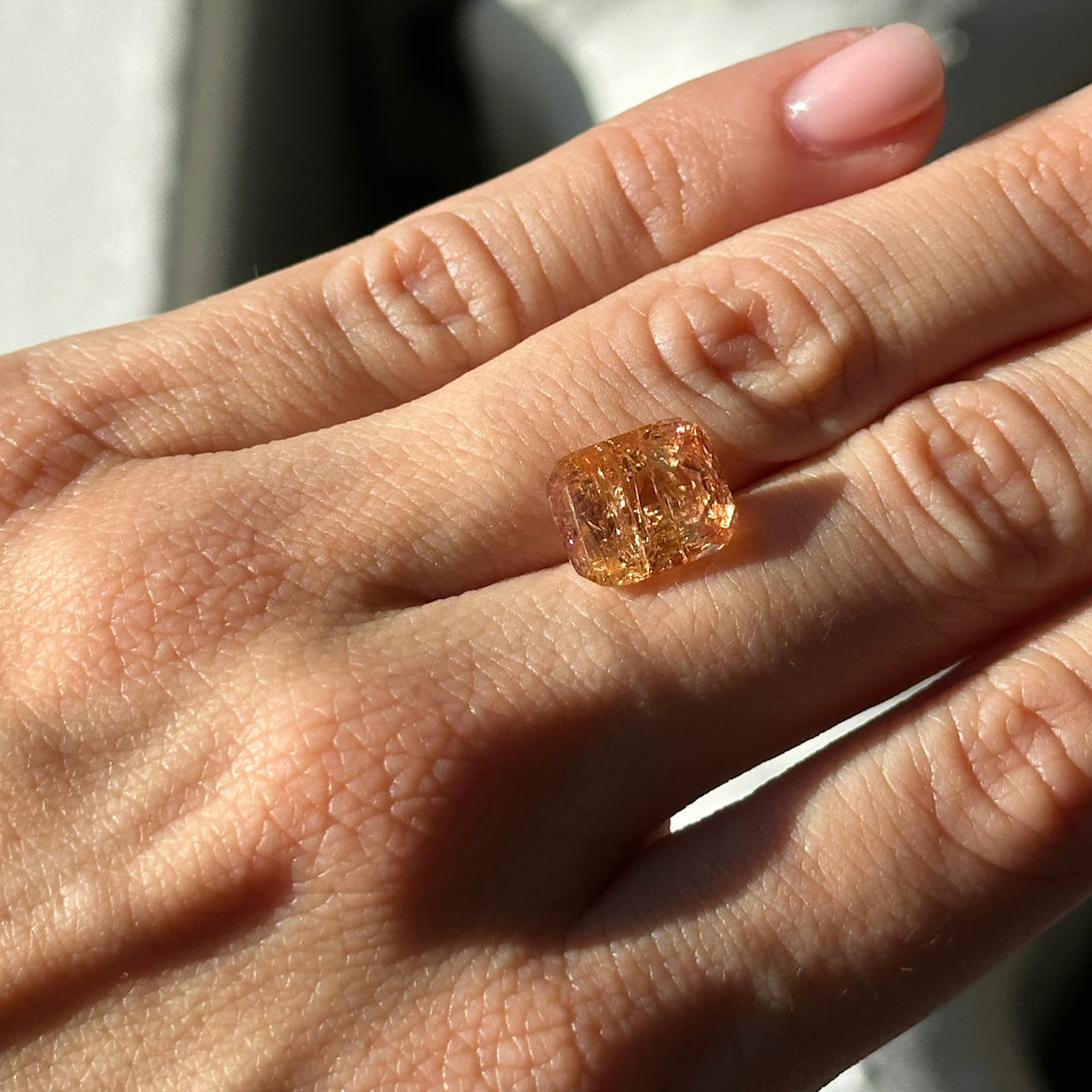 BESPOKE 4.92CT IMPERIAL TOPAZ