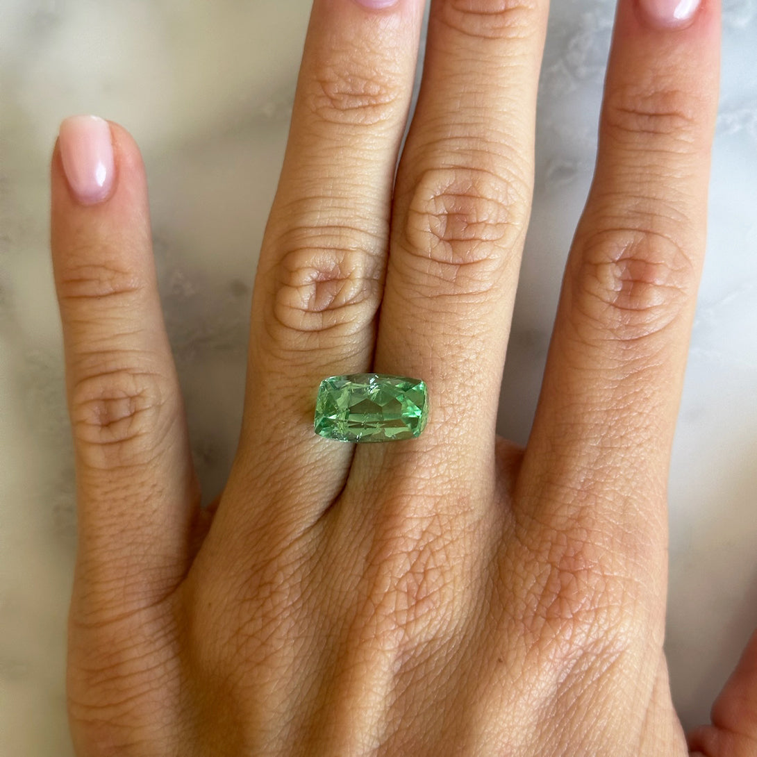 BESPOKE 7.25CT SEAFOAM GREEN TOURMALINE