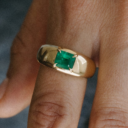 MUZO EMERALD CLOUD RING