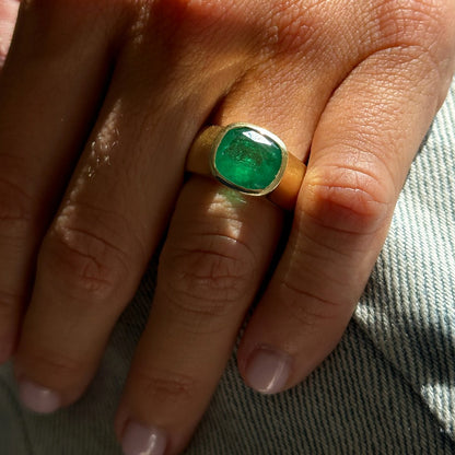 EMERALD DUNE RING