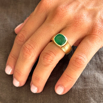 EMERALD DUNE RING