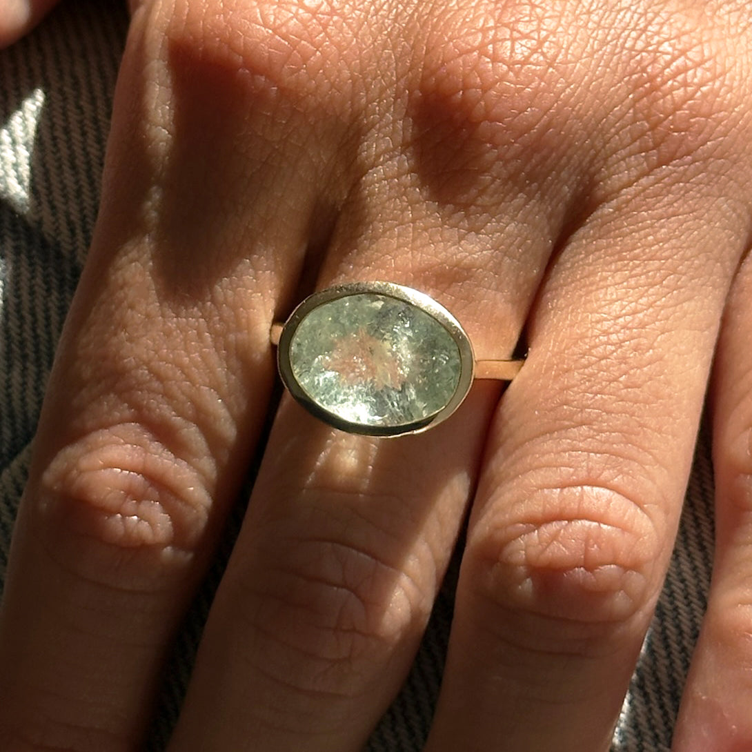 LIGHT GREEN OVAL BERYL RING