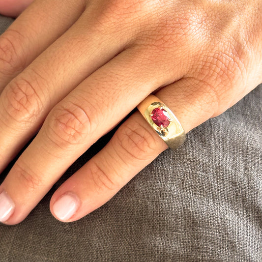 PINK SPINEL CLOUD RING