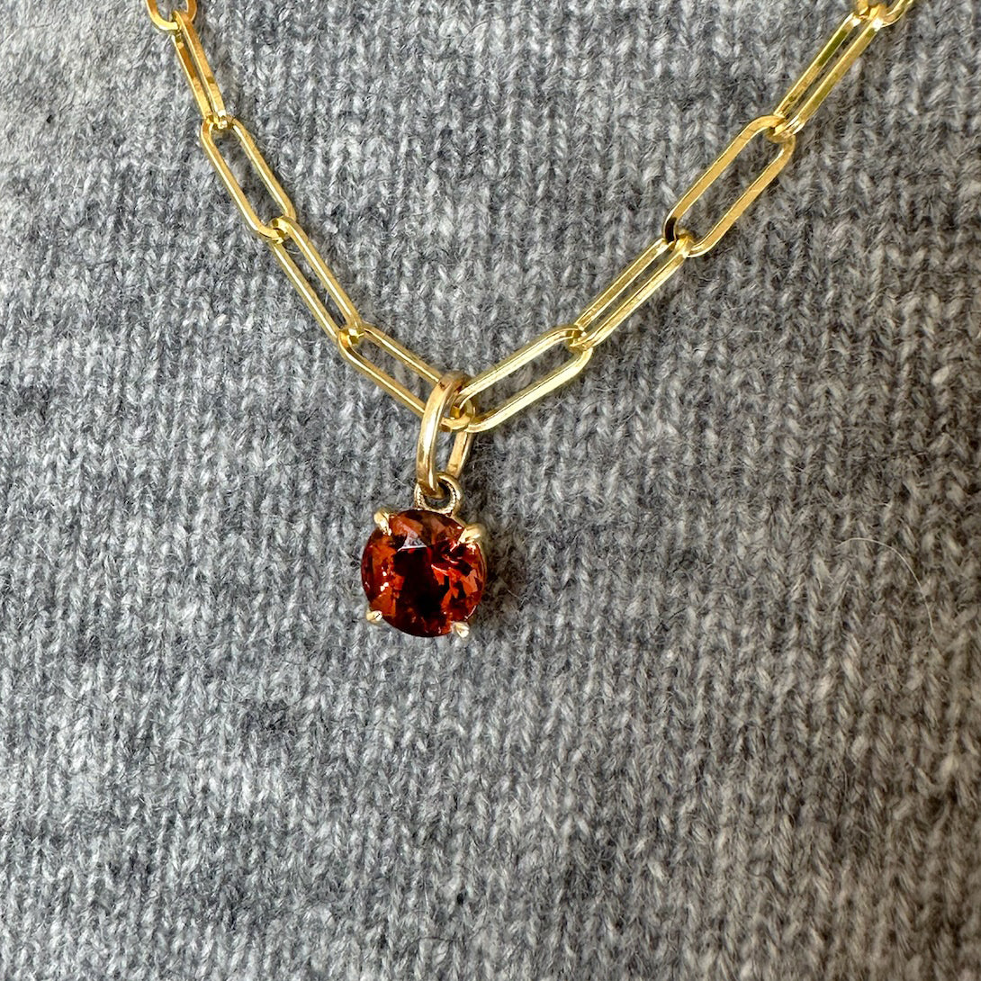 1.65CT CINNAMON GARNET CHARM